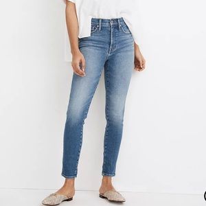 Madewell 10” High Rise Skinny Crop